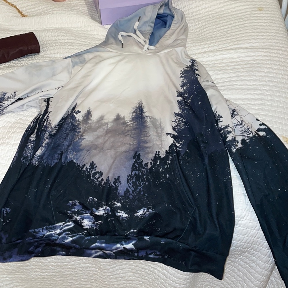 Men’s large graphic hoodie